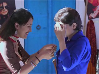 India boy seks dan bersenang-senang dengan pelayan remaja - India 2020 webseries seks / koleksi adegan telanjang