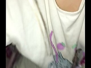 น้องสาว fucks พี่ชายในขณะที่ยาย S