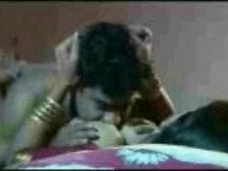 Desi-Suhaag-raat-сцен