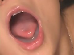 Saya Misaki snacks cum