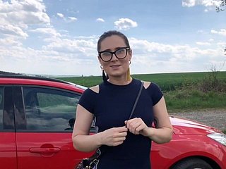 Amatorski seks Xozilla cobwebby porno Dziewczyna zatrzymuje samochód, aby uprawiać miłość z facetem, część 1