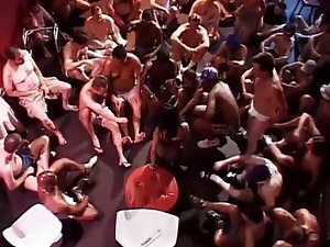 gadis pemalu, 40 beban untuk dia