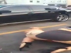Satu Pasangan Daripada Whores Pertempuran.