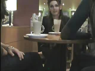 カフェで点滅