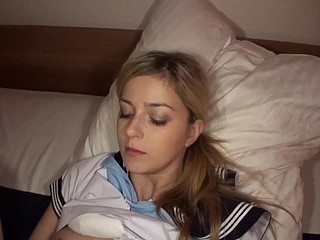 interrazziale AMWF Abigaile Johnson con ragazzo asiatico